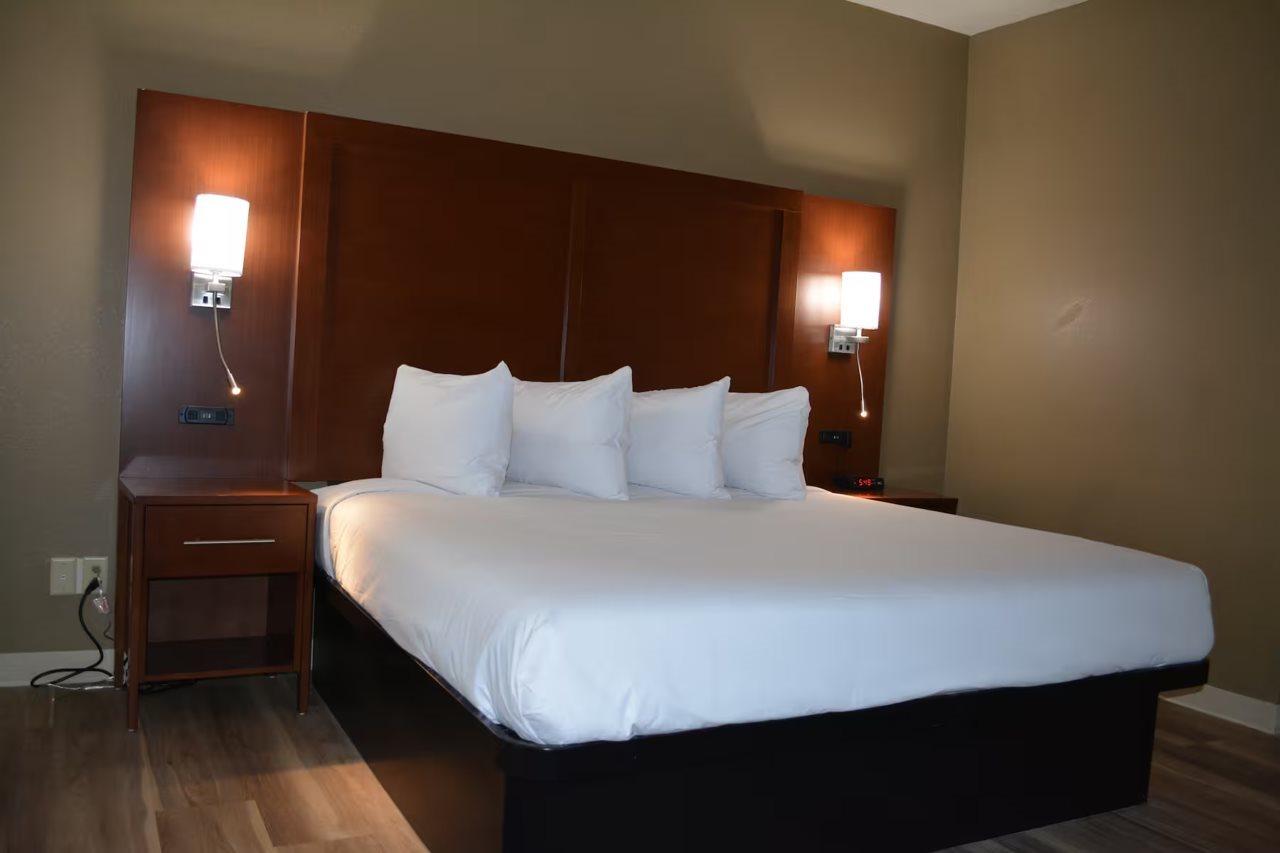Wingate By Wyndham Tx Hotel 3*