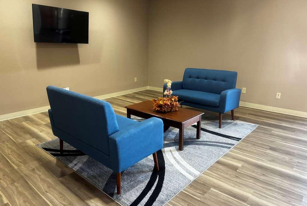 Wingate By Wyndham Tx Hotel