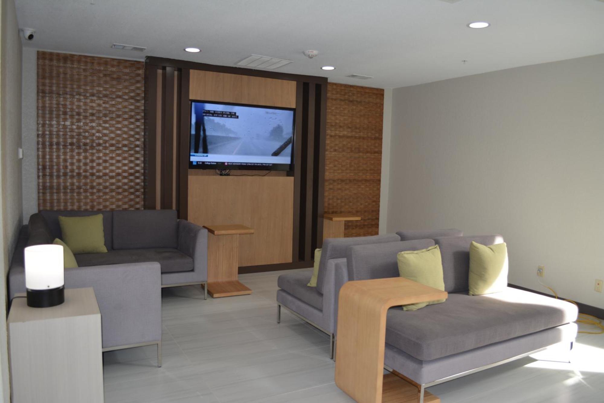Wingate By Wyndham Tx Hotel 3*